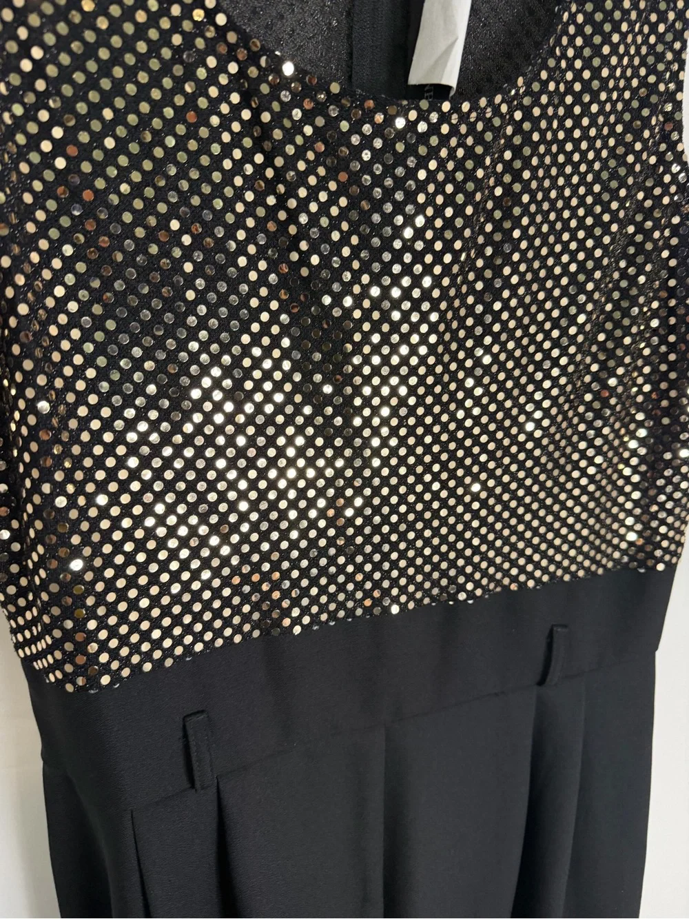 John Roberts chic sleeveless